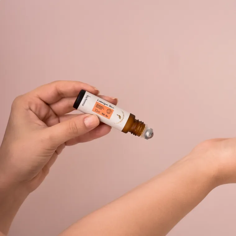 Roll-On Óleo Essencial Laranja Doce Via Aroma - 10ml Produto Roll-On Óleo Essencial Laranja Doce Via Aroma - 10ml