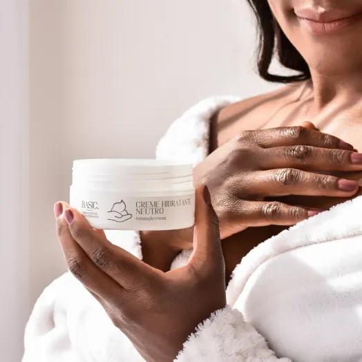 Creme Hidratante Base Linha Basic Via Aroma - 150g Produto Creme Hidratante Base Linha Basic Via Aroma - 150g