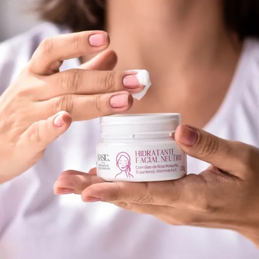 Hidratante Facial Neutro Linha Basic Via Aroma – 100g Produto Hidratante Facial Neutro Linha Basic Via Aroma – 100g