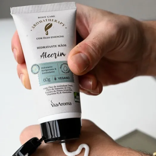 Hidratante Mãos Alecrim Aromatherapy Via Aroma - 60g Produto Hidratante Mãos Alecrim Aromatherapy Via Aroma - 60g
