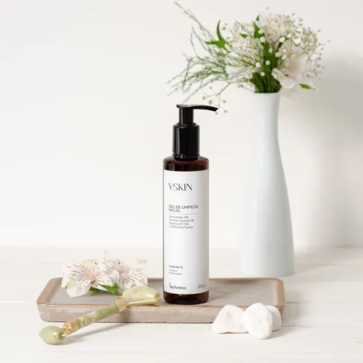Gel De Limpeza Facial V.Skin Via Aroma - 200 ml Produto Gel De Limpeza Facial V.Skin Via Aroma - 200 ml