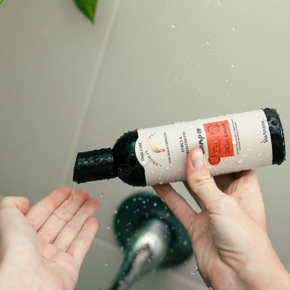 Shampoo Força e Crescimento Aromatherapy Via Aroma - 240ml Produzida Shampoo Força e Crescimento Aromatherapy Via Aroma - 240ml Produzida